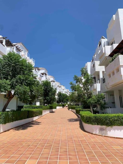 Penthouse Seaview And Golf Valle Romano Estepona Extérieur photo